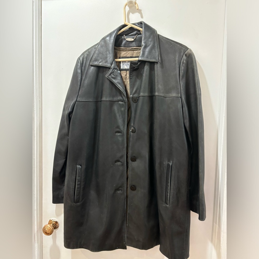 Women’s Nicole Miller size medium, glove leather, coat.